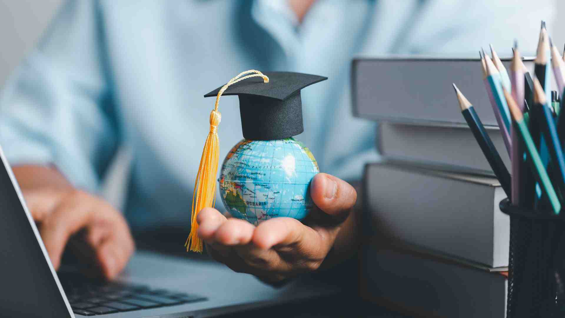 公費留學返國服務是年輕人不可錯過的機會？三大服務單位類型全公開